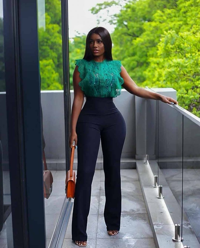 11 PHOTOS Stylish, Fashionable & Modish Office Wears For Women - Latest Fashion Styles