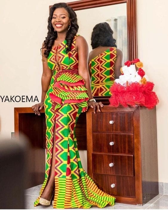 Stupendous Ghanaian Kente Fashion Art -The New Face Of The Designers Creativity
