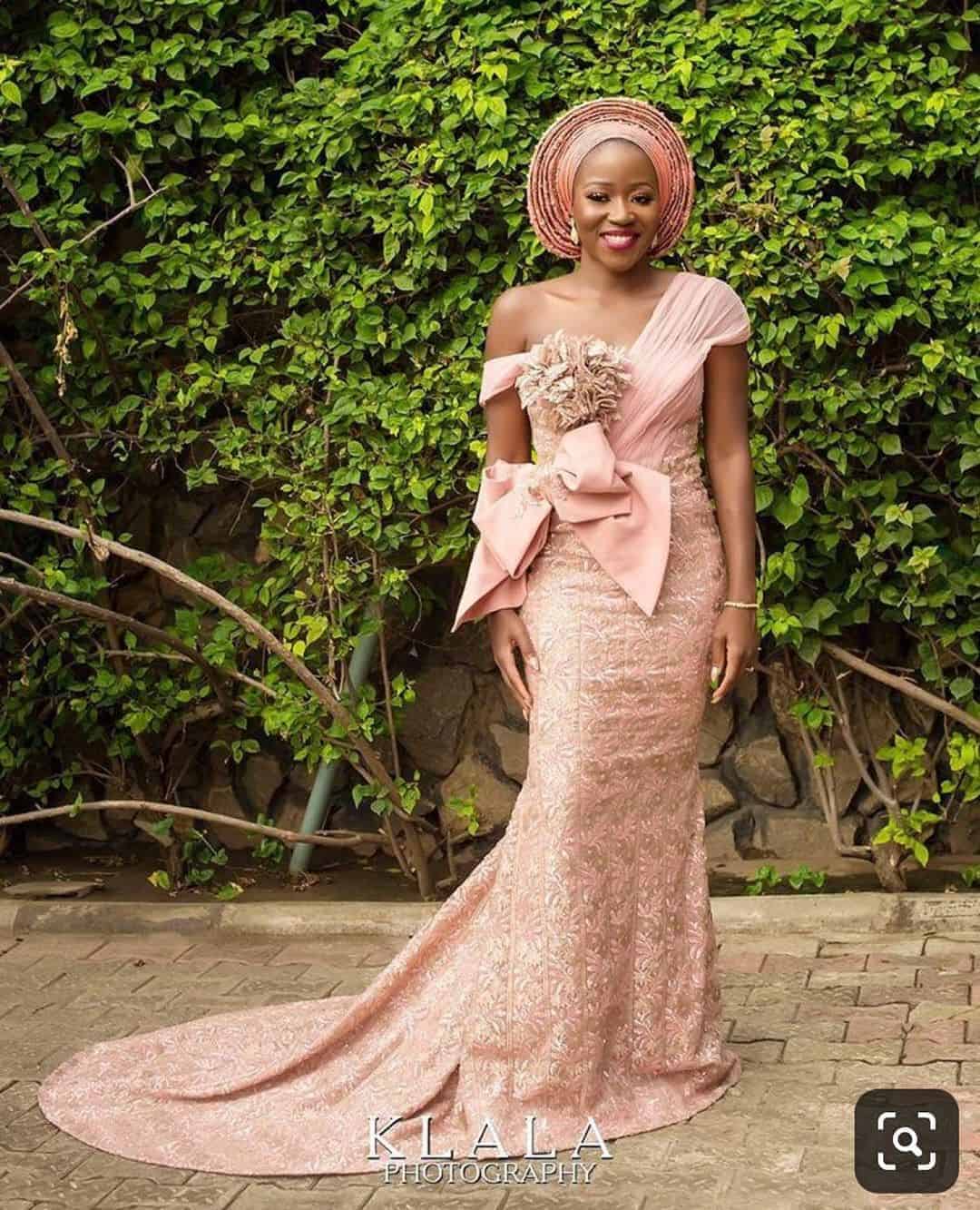 trendy lace gown styles